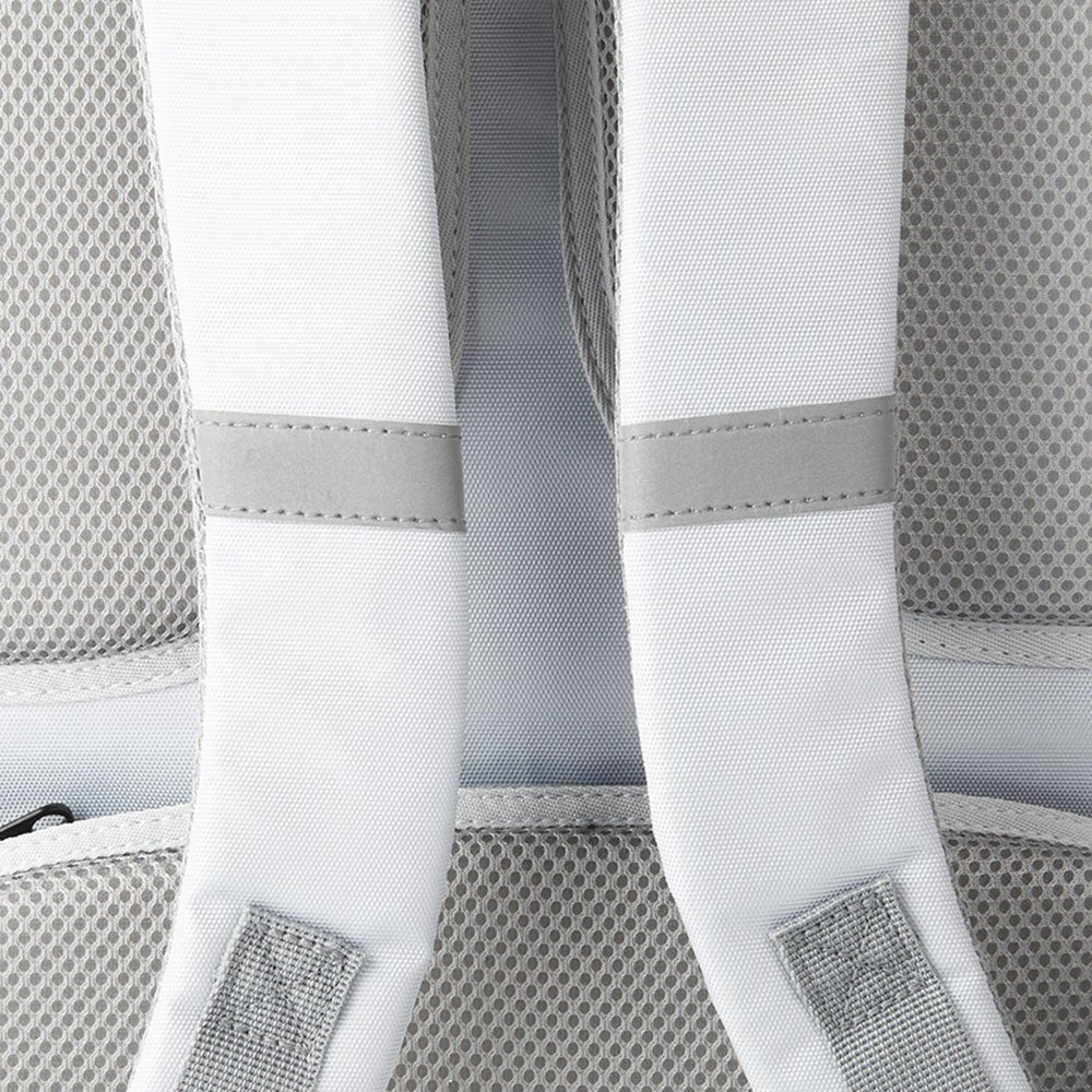 Primegoodss Breezy Dome 2 cat backpack detail